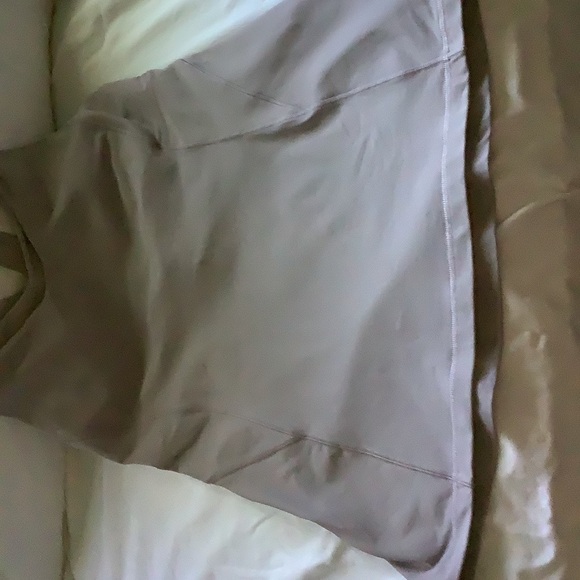Size 10 lululemon tank. Has built in bra only worn a few times. - Picture 6 of 8